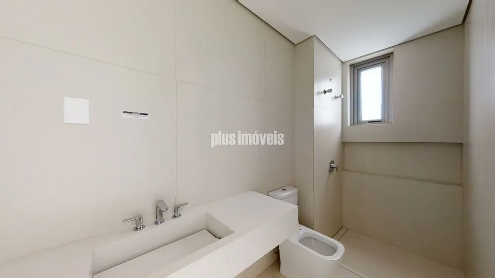 Apartamento, 3 quartos, 244 m² - Foto 1
