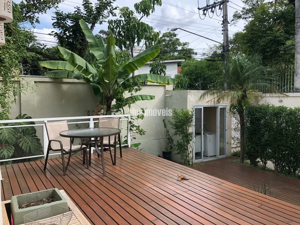 Casa, 4 quartos, 210 m² - Foto 1