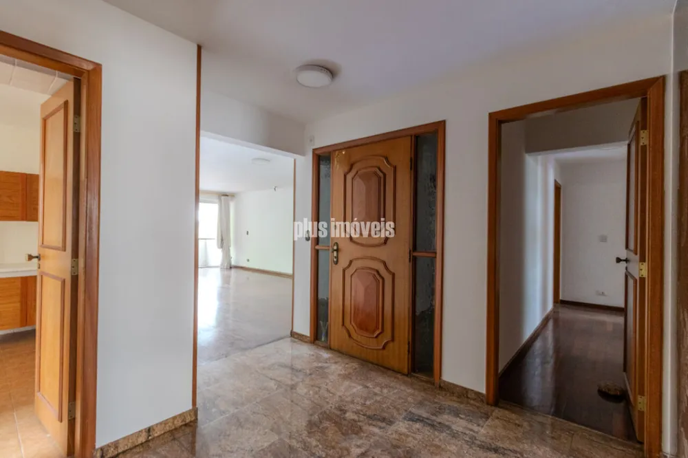 Apartamento, 3 quartos, 241 m² - Foto 2