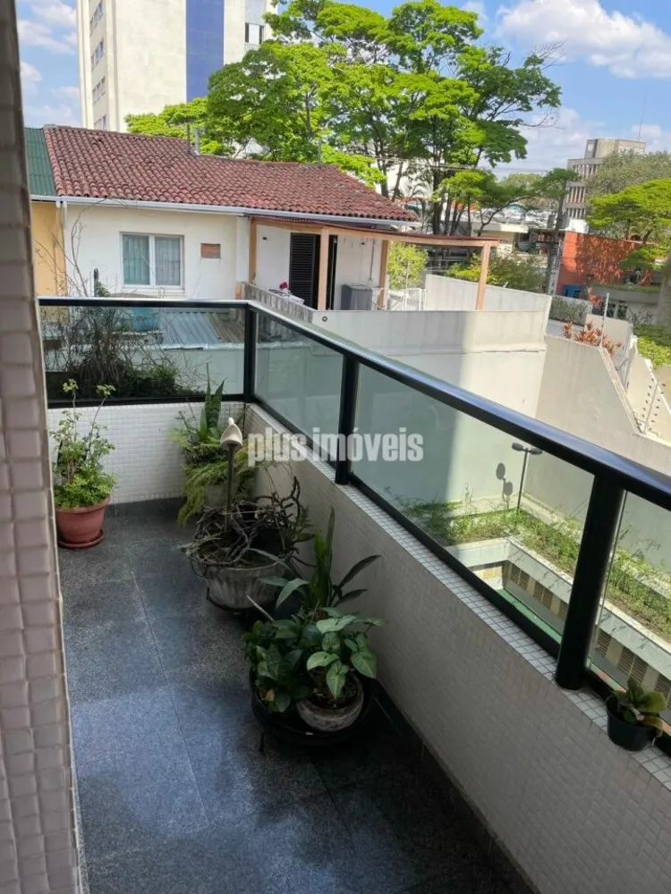 Apartamento, 3 quartos, 211 m² - Foto 1