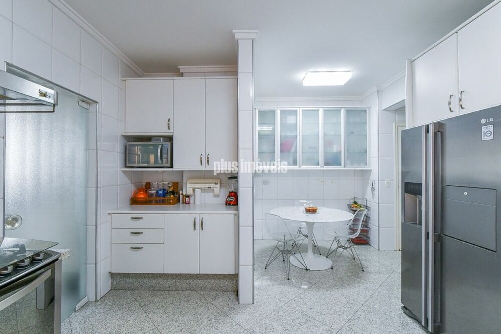 Apartamento, 3 quartos, 247 m² - Foto 2