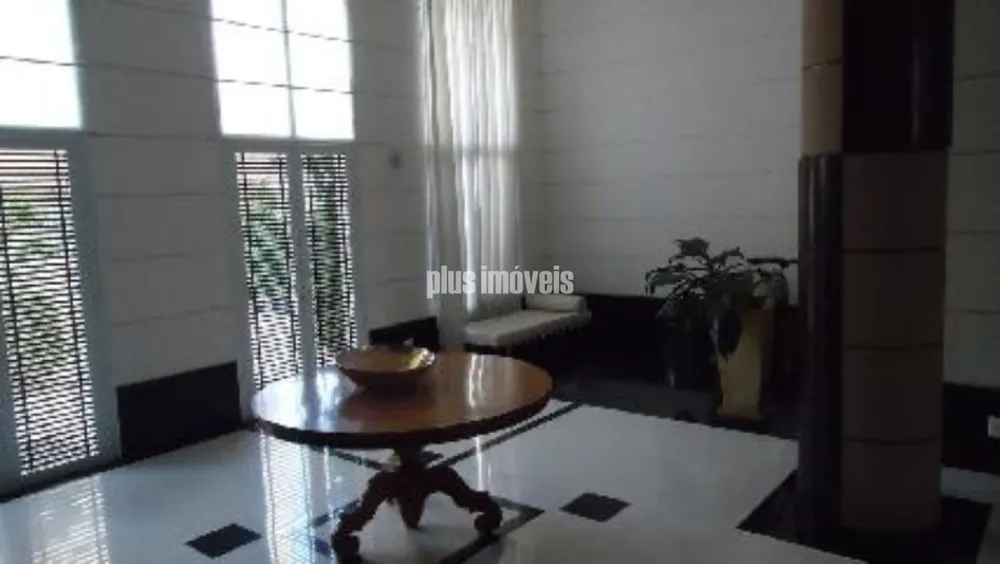 Apartamento, 3 quartos, 275 m² - Foto 1