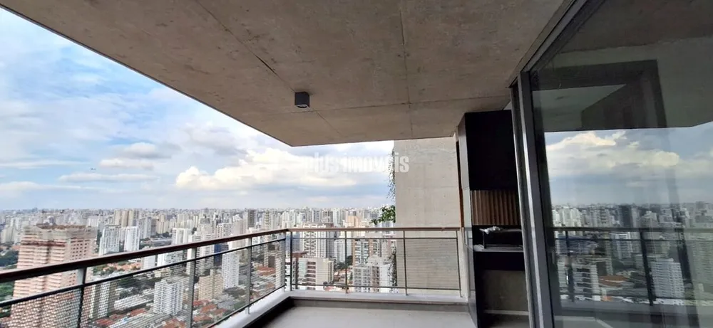 Apartamento, 3 quartos, 197 m² - Foto 1