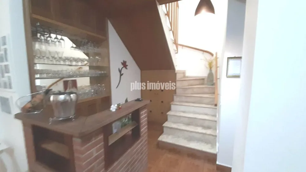Casa, 3 quartos, 198 m² - Foto 2