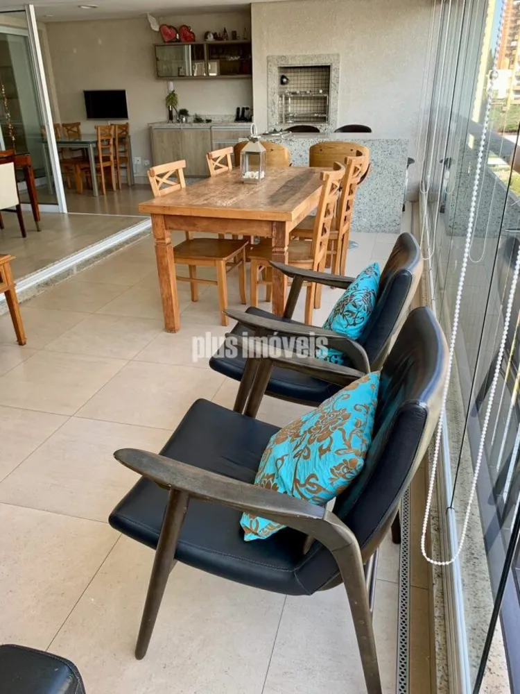 Apartamento, 3 quartos, 178 m² - Foto 1