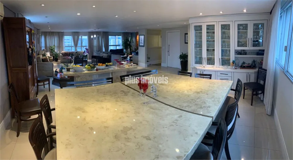 Apartamento, 3 quartos, 268 m² - Foto 1