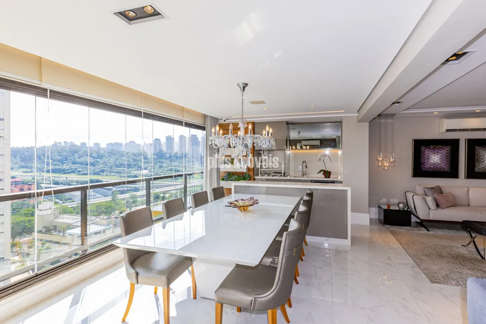 Apartamento, 3 quartos, 209 m² - Foto 2