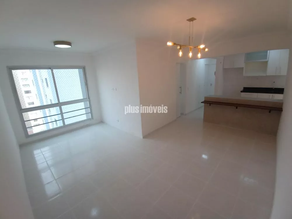 Apartamento à venda com 3 quartos, 65m² - Foto 1