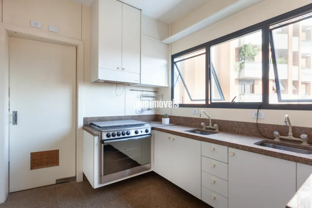 Apartamento, 4 quartos, 202 m² - Foto 1