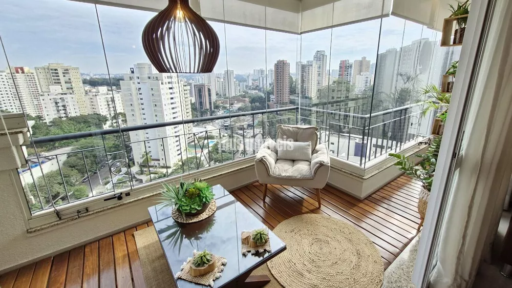 Apartamento à venda com 3 quartos, 146m² - Foto 2