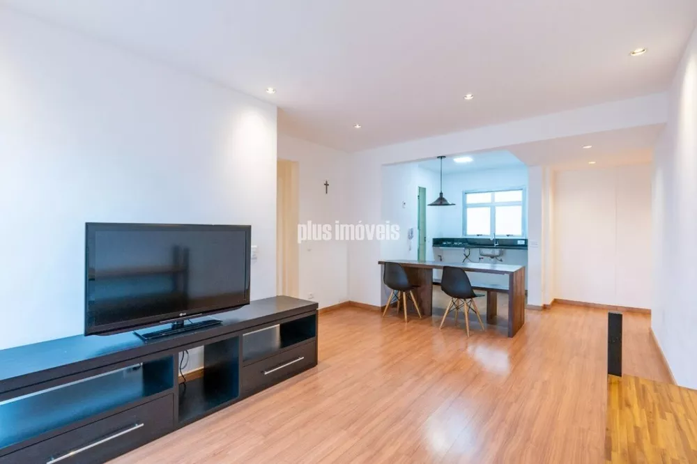 Apartamento à venda com 2 quartos, 70m² - Foto 3