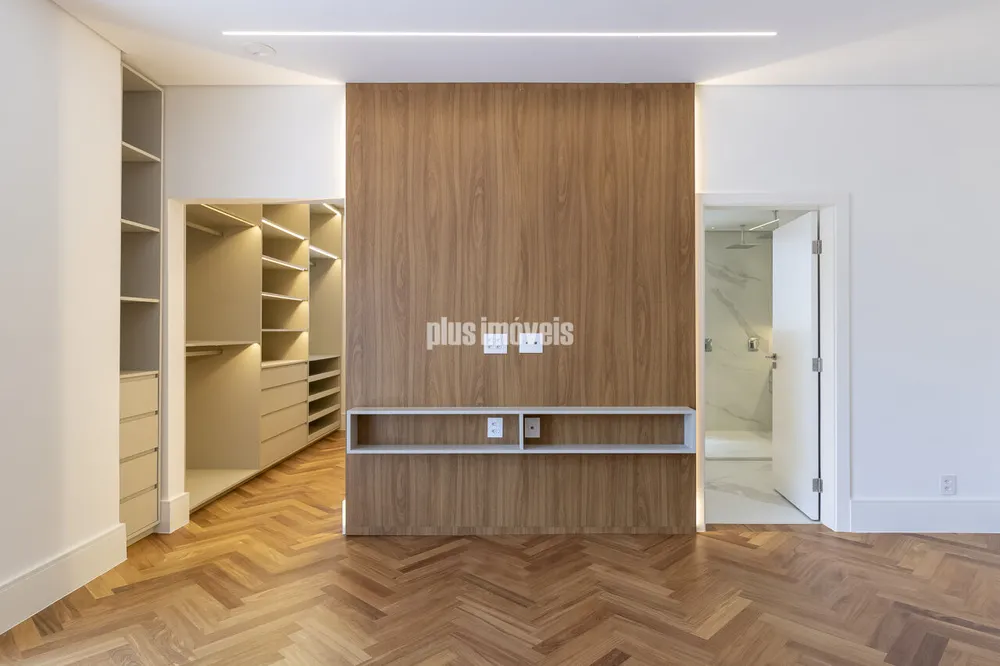 Apartamento, 3 quartos, 290 m² - Foto 1