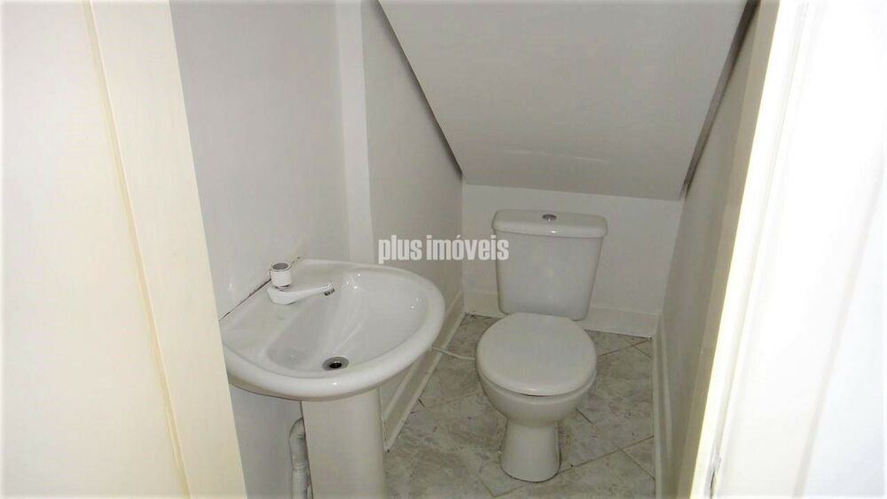 Casa à venda com 3 quartos, 100m² - Foto 3