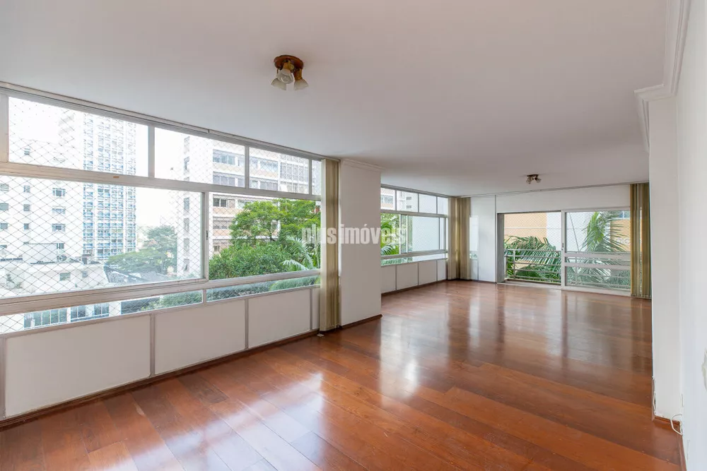 Apartamento à venda com 3 quartos, 210m² - Foto 3