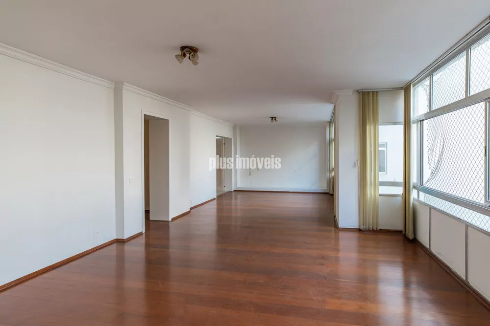 Apartamento à venda com 3 quartos, 210m² - Foto 9