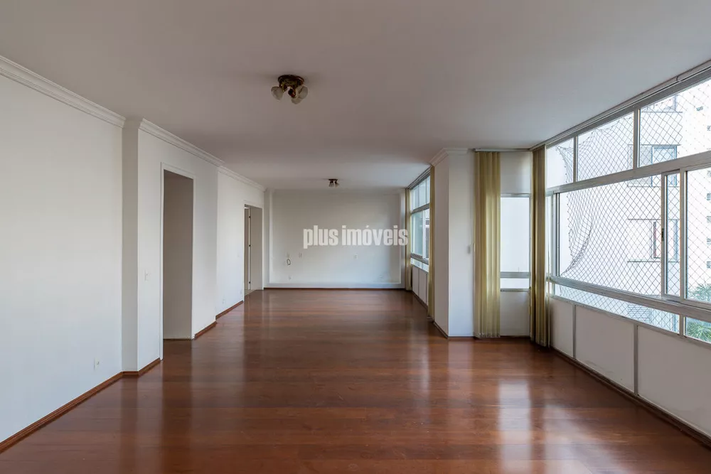 Apartamento à venda com 3 quartos, 210m² - Foto 5