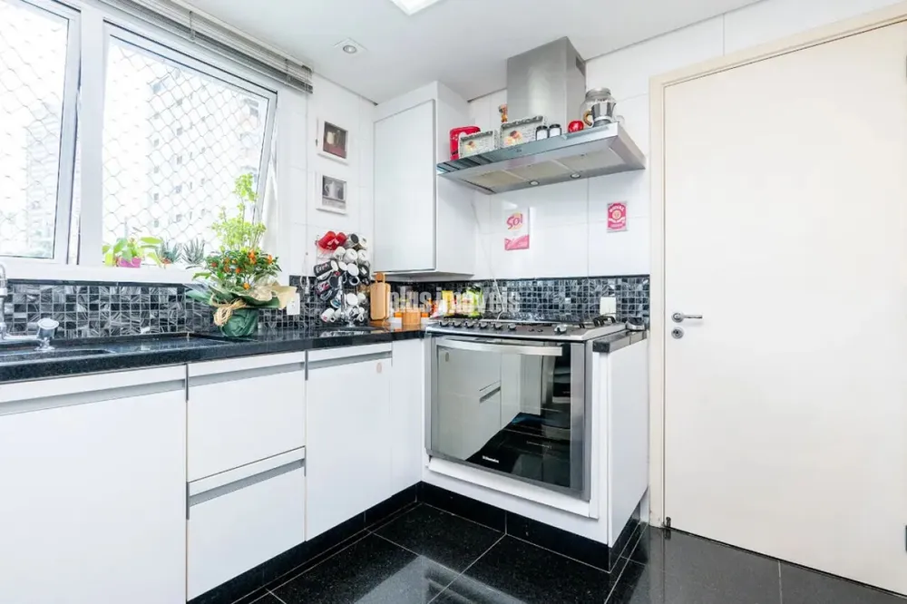 Apartamento, 4 quartos, 215 m² - Foto 4