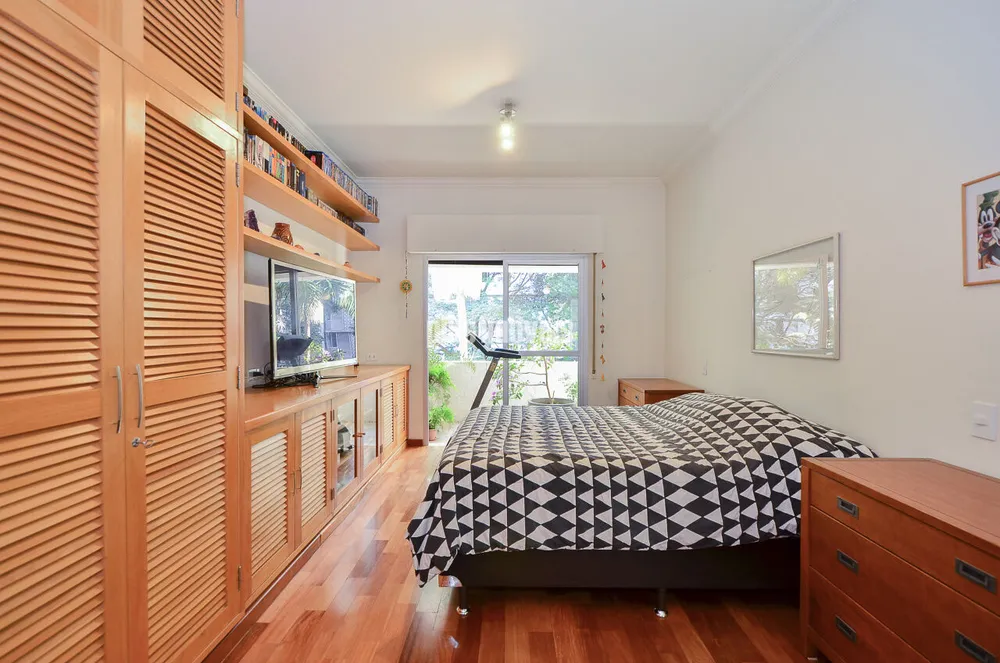 Apartamento, 3 quartos, 191 m² - Foto 1