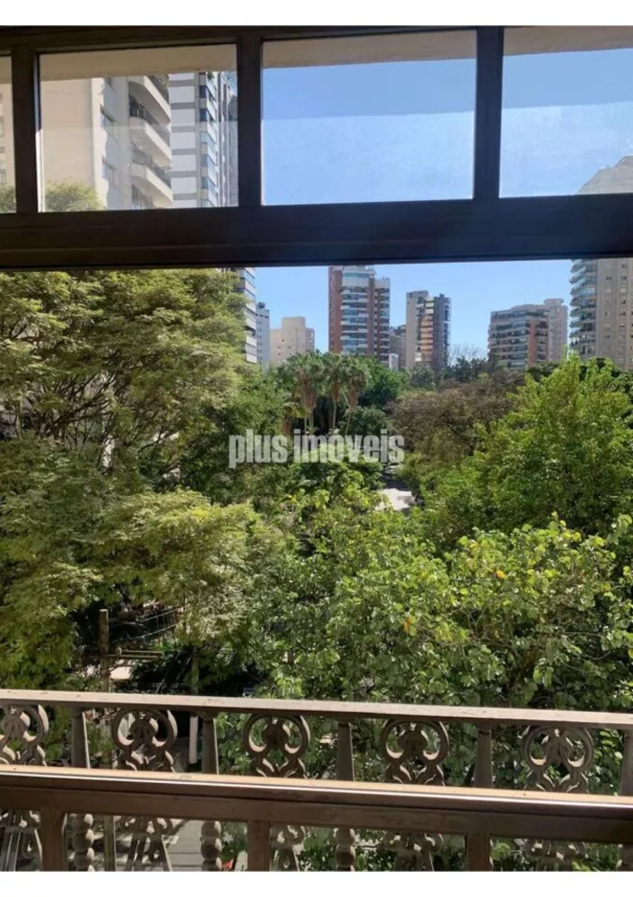 Apartamento à venda com 3 quartos, 141m² - Foto 3