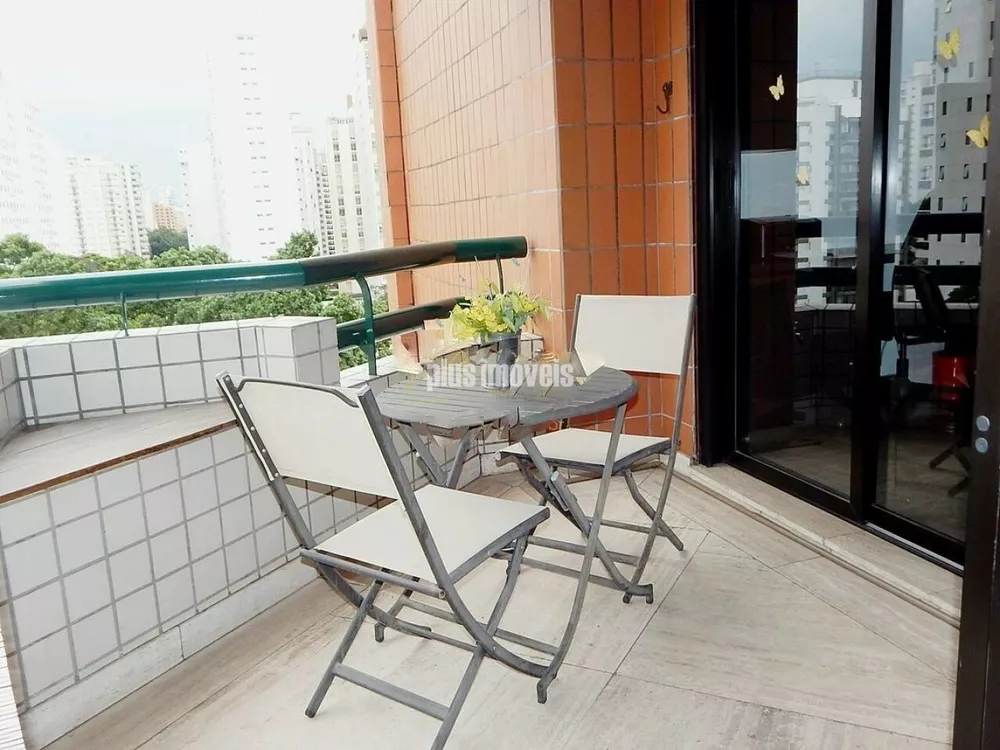 Apartamento à venda com 3 quartos, 172m² - Foto 2