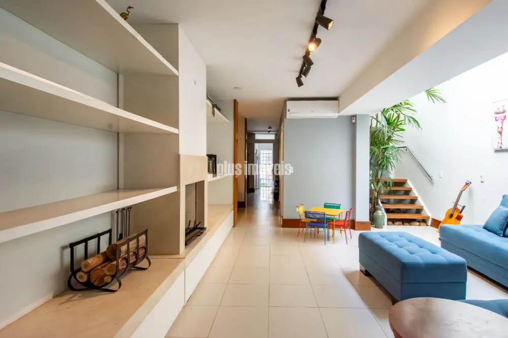 Casa, 3 quartos, 220 m² - Foto 1
