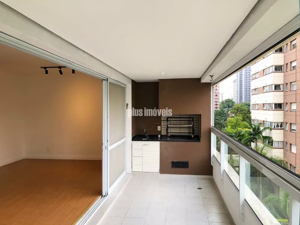 Apartamento à venda com 3 quartos, 138m² - Foto 6