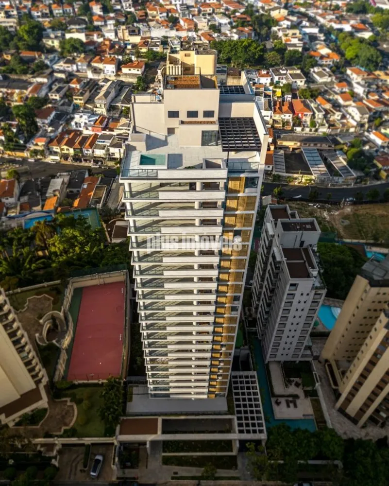 Apartamento, 3 quartos, 243 m² - Foto 1