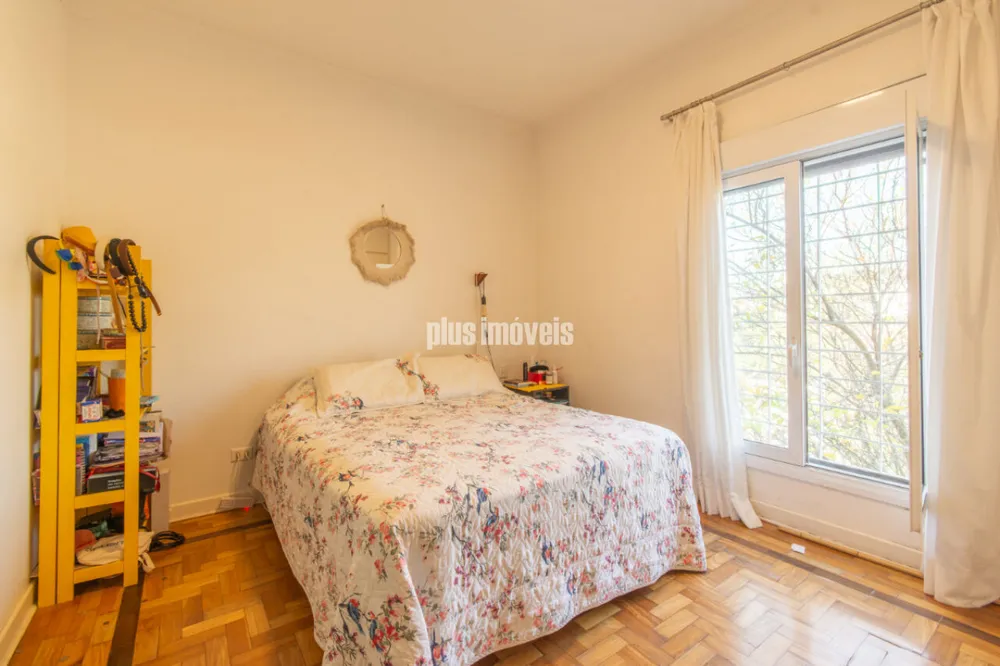 Casa, 4 quartos, 253 m² - Foto 2