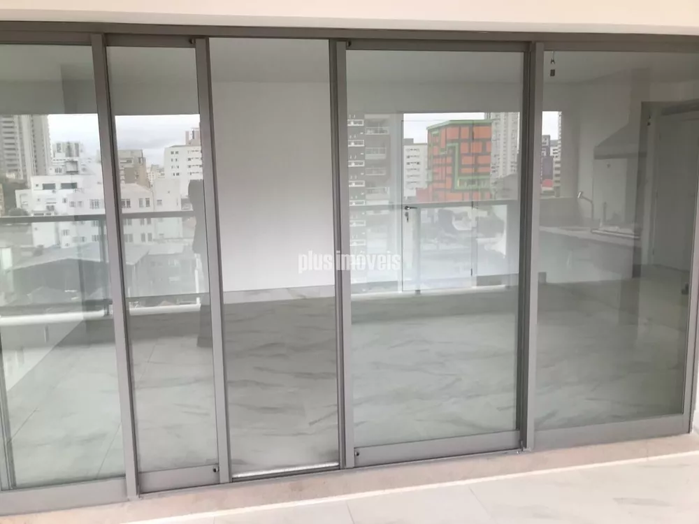 Apartamento à venda com 3 quartos, 131m² - Foto 1