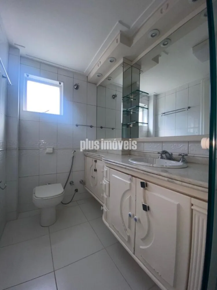 Apartamento, 3 quartos, 140 m² - Foto 2