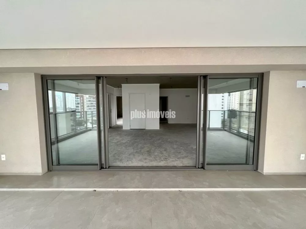 Apartamento à venda com 4 quartos, 246m² - Foto 4