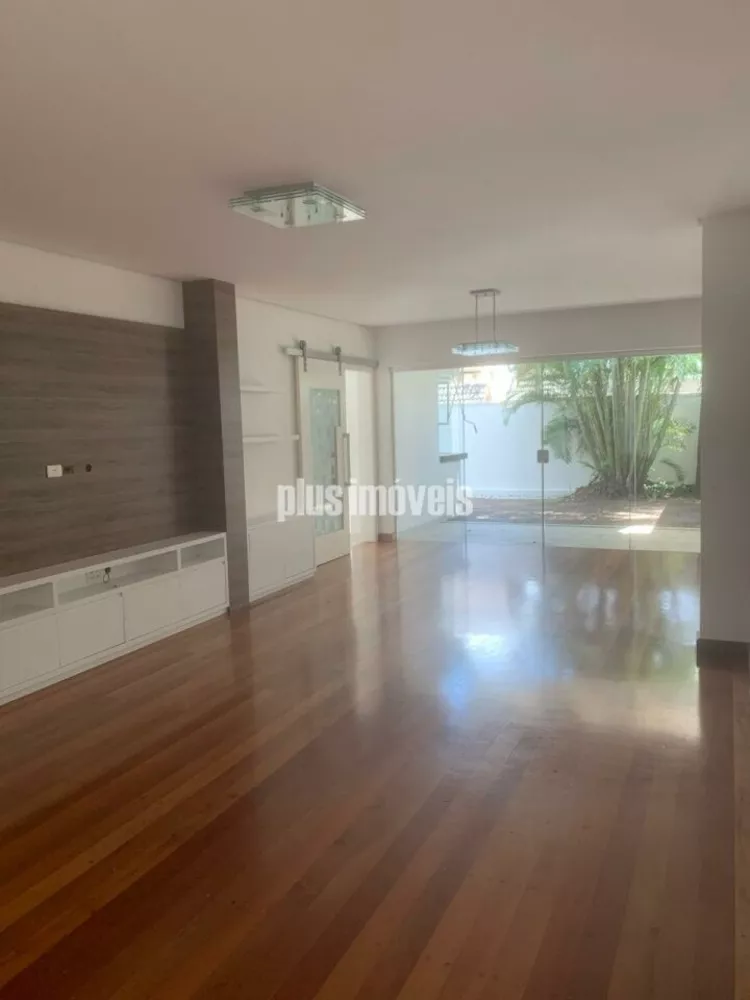 Casa de Condomínio à venda com 3 quartos, 238m² - Foto 1