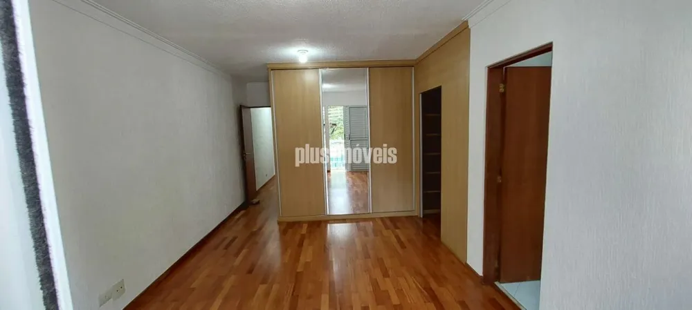Casa, 4 quartos, 230 m² - Foto 1
