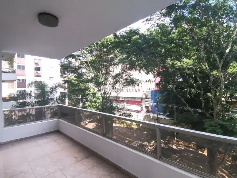 Apartamento à venda com 3 quartos, 260m² - Foto 1