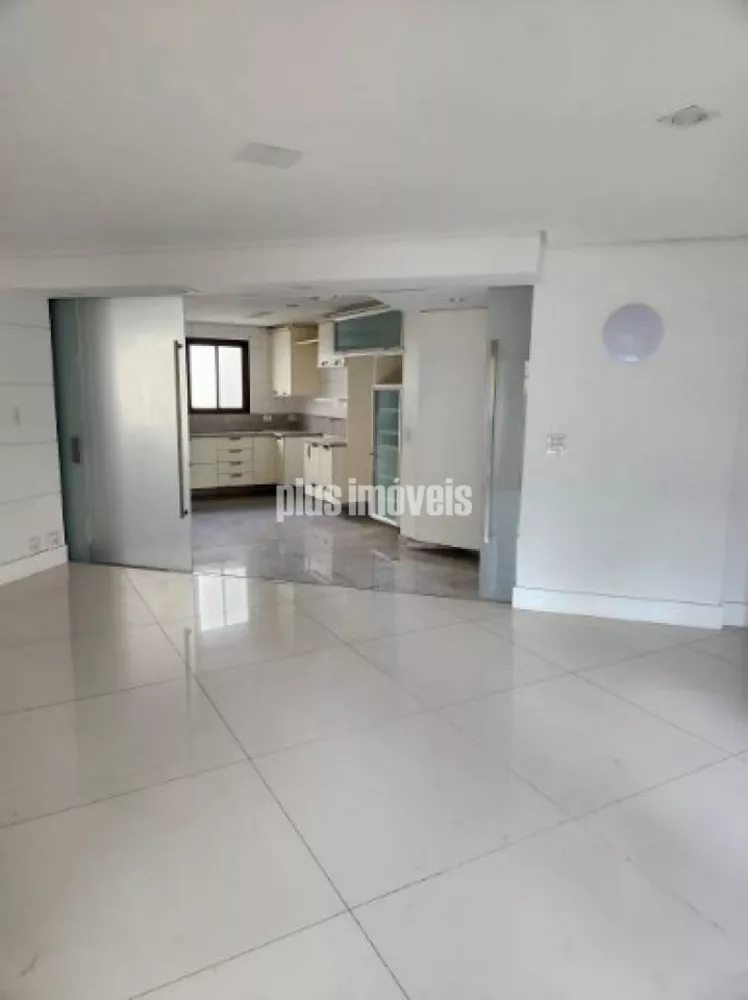 Apartamento à venda com 3 quartos, 148m² - Foto 2