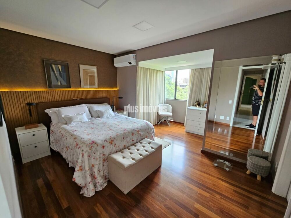 Apartamento à venda com 4 quartos, 198m² - Foto 25