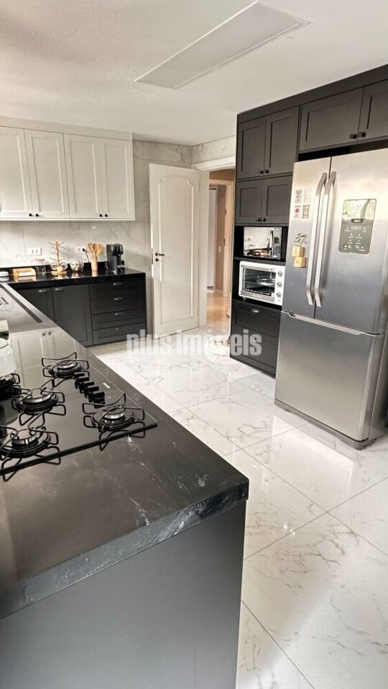 Apartamento à venda com 4 quartos, 198m² - Foto 31