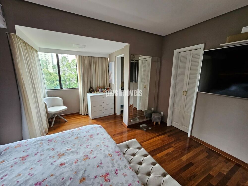 Apartamento à venda com 4 quartos, 198m² - Foto 24