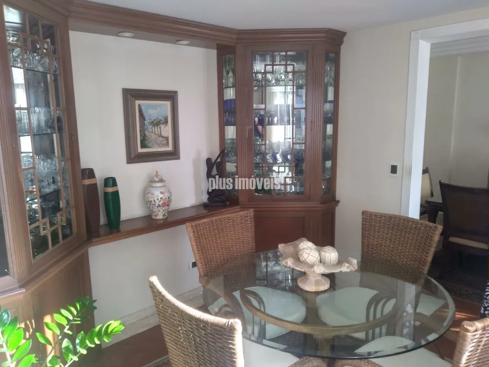 Apartamento, 4 quartos, 200 m² - Foto 1