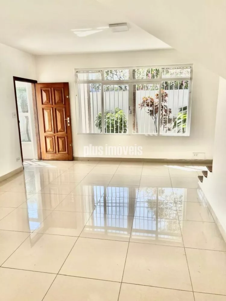 Casa, 5 quartos, 240 m² - Foto 1