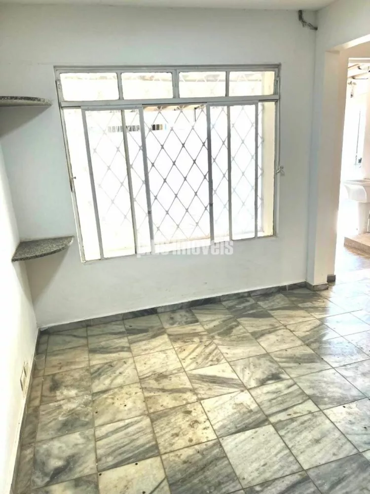 Casa, 5 quartos, 240 m² - Foto 2