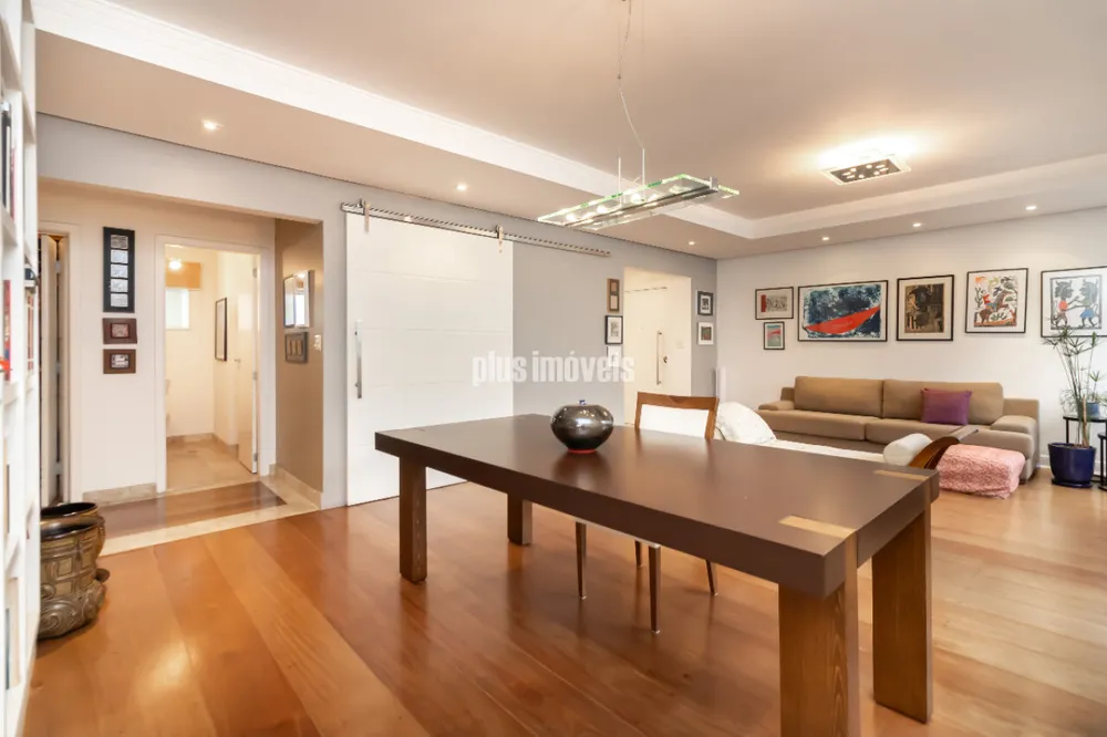 Apartamento, 3 quartos, 210 m² - Foto 1
