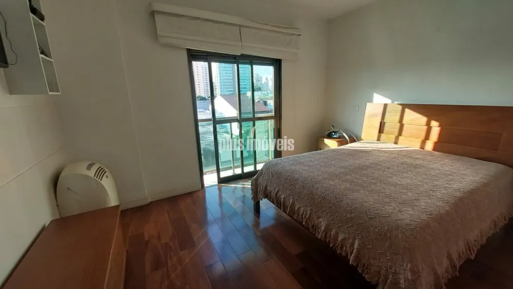 Apartamento, 3 quartos, 210 m² - Foto 2