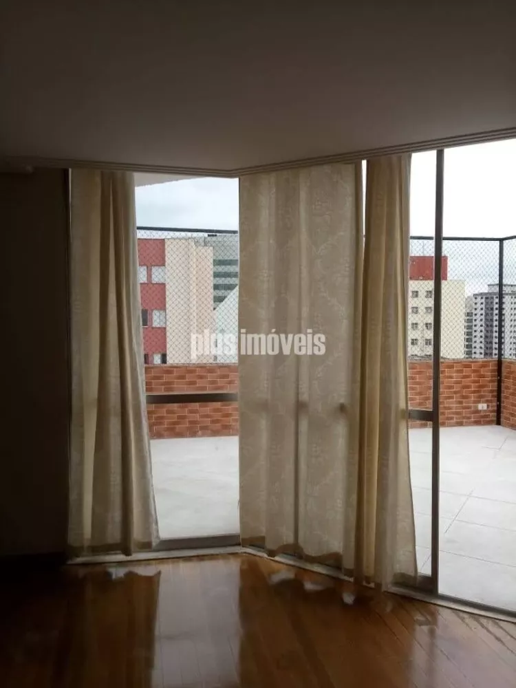 Apartamento à venda com 2 quartos, 138m² - Foto 2