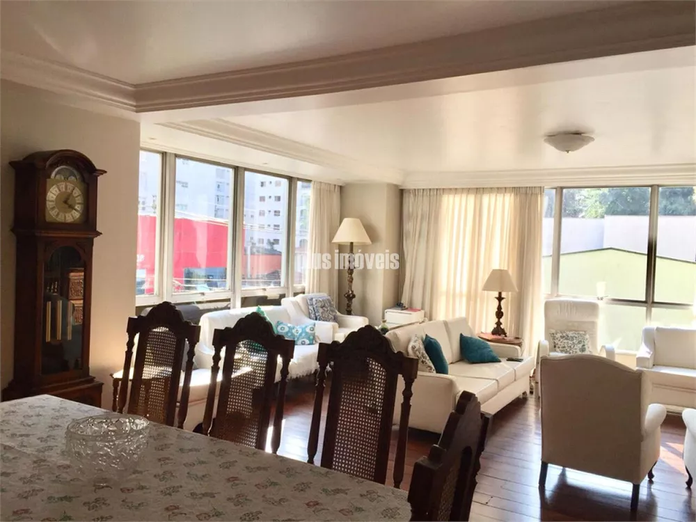 Apartamento à venda com 4 quartos, 193m² - Foto 1