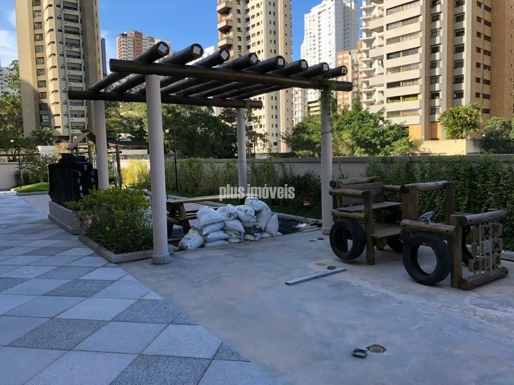 Apartamento, 3 quartos, 141 m² - Foto 2