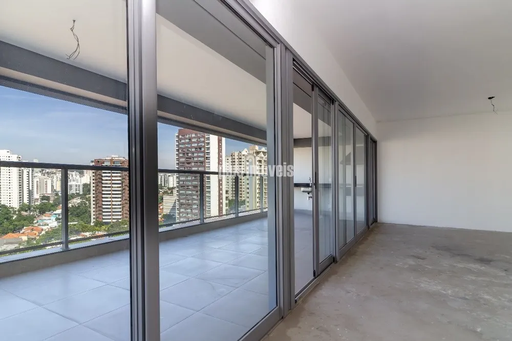 Apartamento, 3 quartos, 184 m² - Foto 1