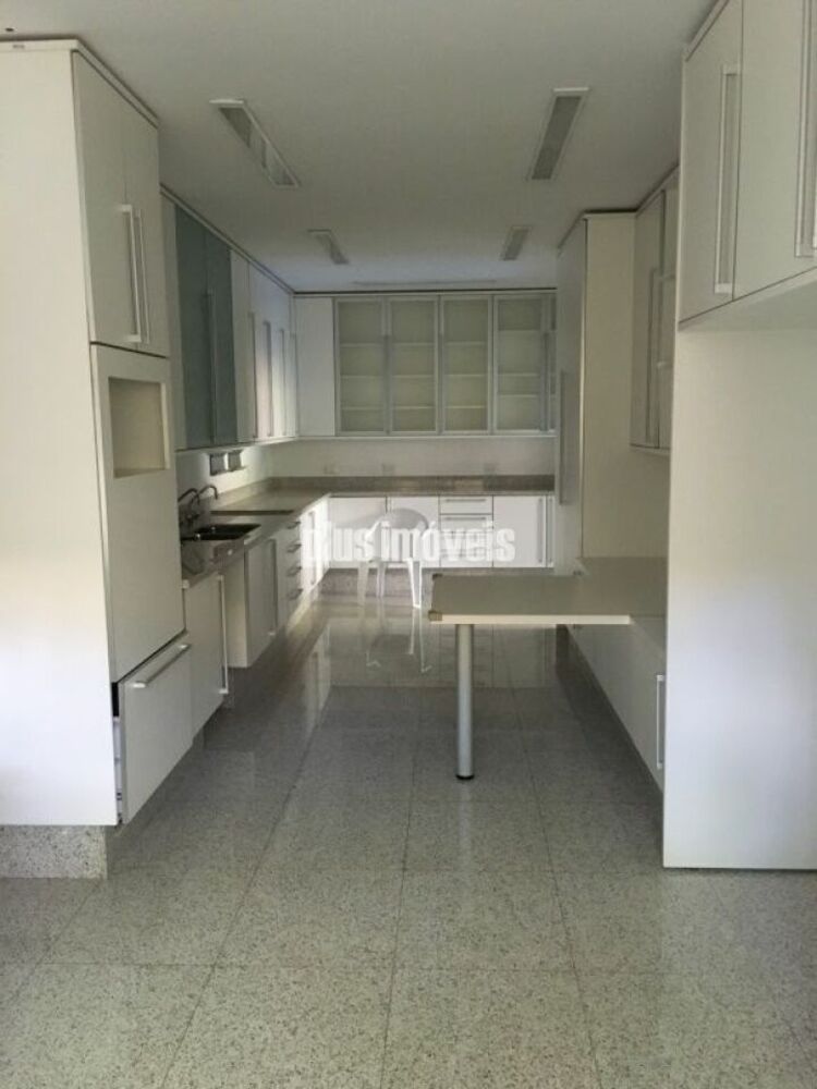 Casa, 4 quartos, 1348 m² - Foto 3