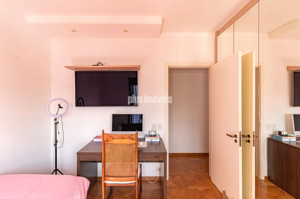 Apartamento, 3 quartos, 172 m² - Foto 1