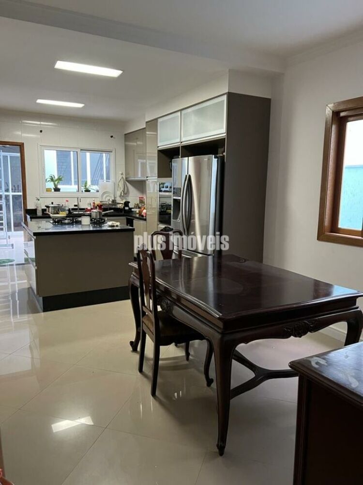 Casa, 3 quartos, 140 m² - Foto 1